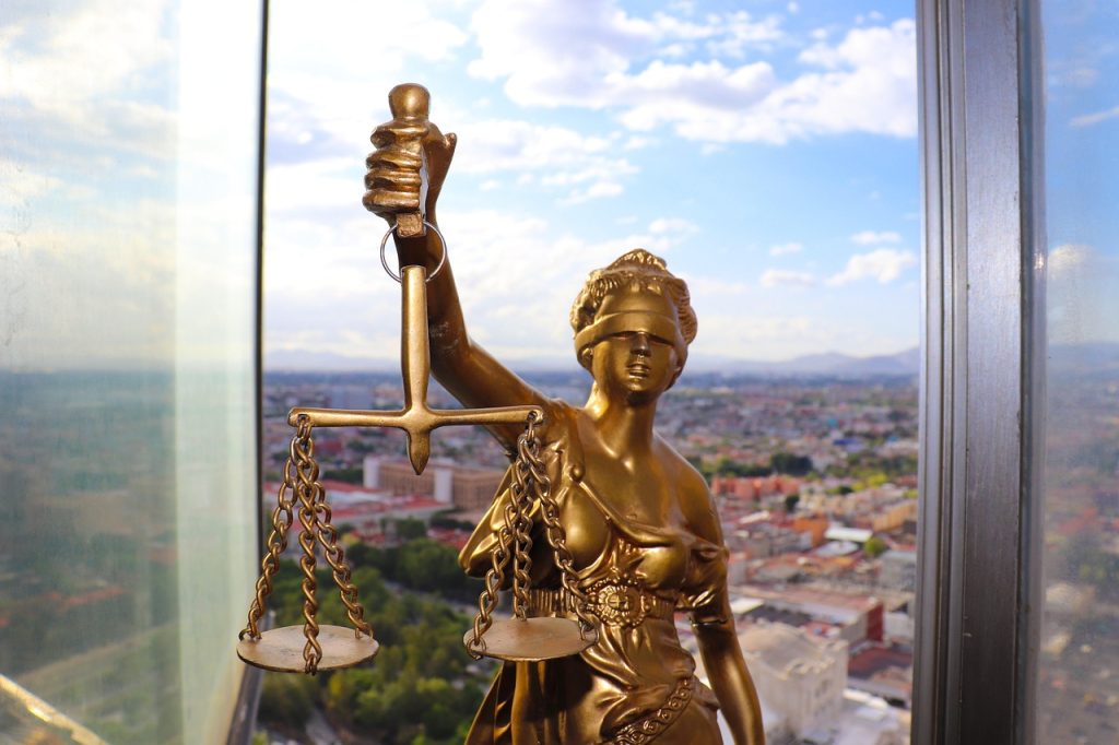 legal-right-justice-law-of-nature-5293006 (1)